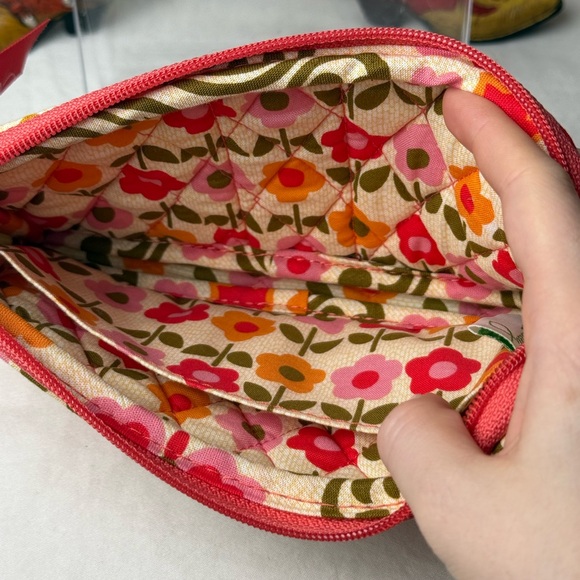 NWT Vera Bradley Folkloric Wristlet Wallet Zipper Quilting Retired - Picture 6 of 7